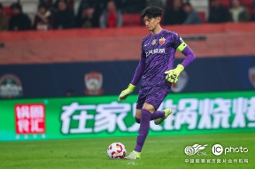 中欧体育 -上海海港窗口期复出首秀，志在西甲名次提升，底气十足，身体对抗强度拉满(海之言事件来龙去脉详情)