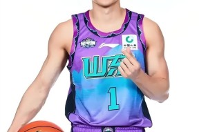 中欧官方入口 -包含集结日山东男篮调整名单以备CBA季后赛，临场应变环节打磨，目标明确，团队化学反应显著的词条